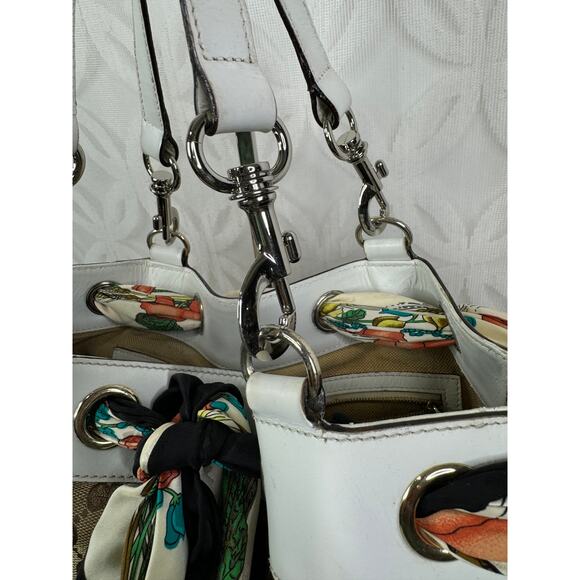 Gucci White Original GG Canvas Positano Tote with Silk Gucci Scarf - Picture 5 of 16